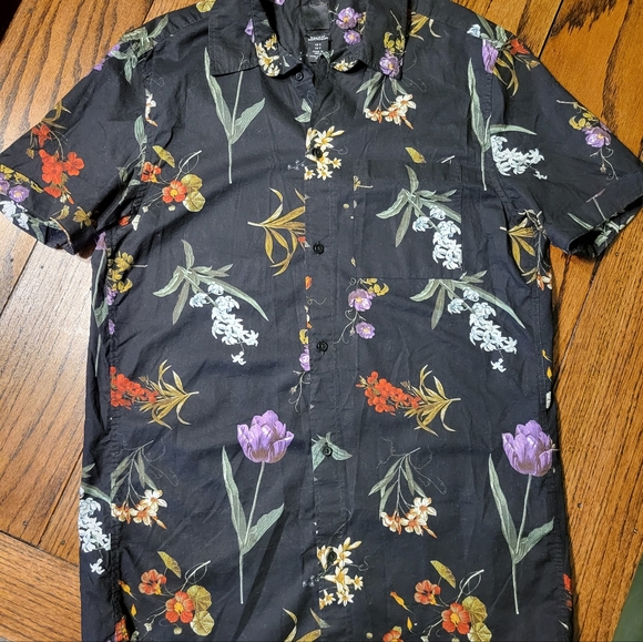 H&M Other - H&M Floral Button Down